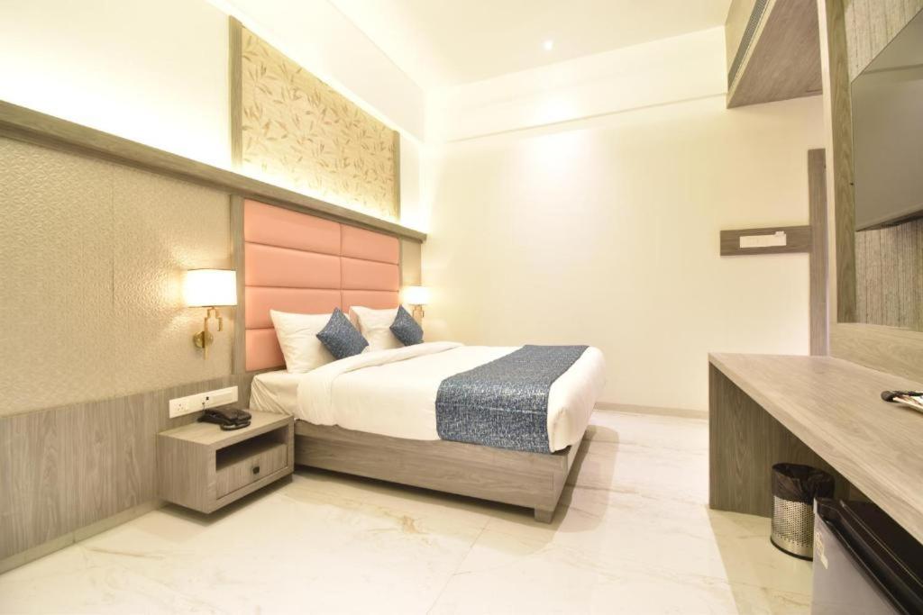 Glitz Hotels La Dahlia - Premium 탄 외부 사진
