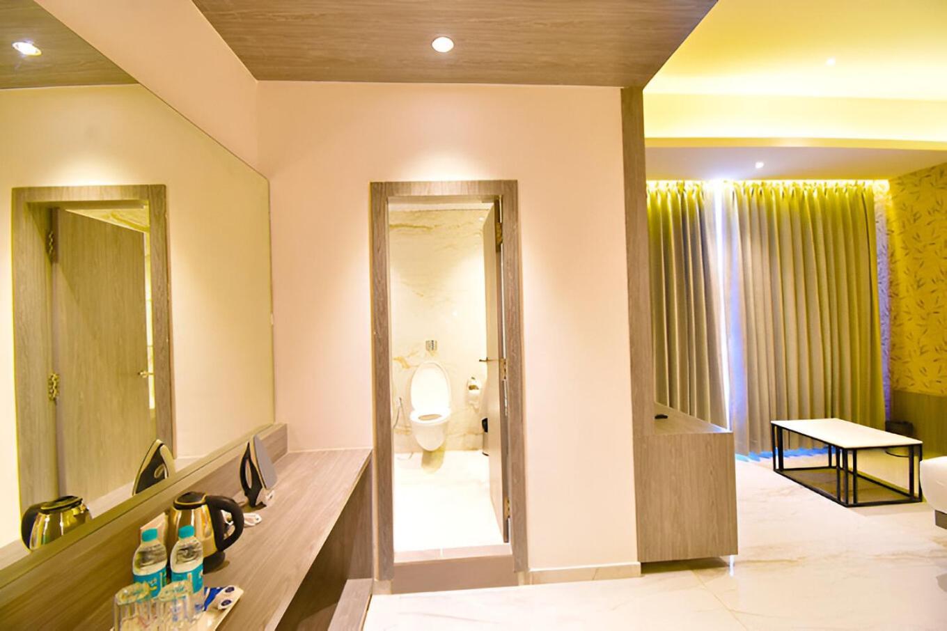 Glitz Hotels La Dahlia - Premium 탄 외부 사진